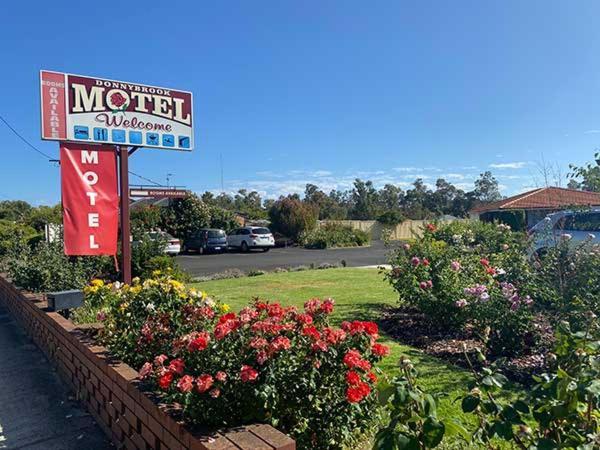 Donnybrook Motel מראה חיצוני תמונה